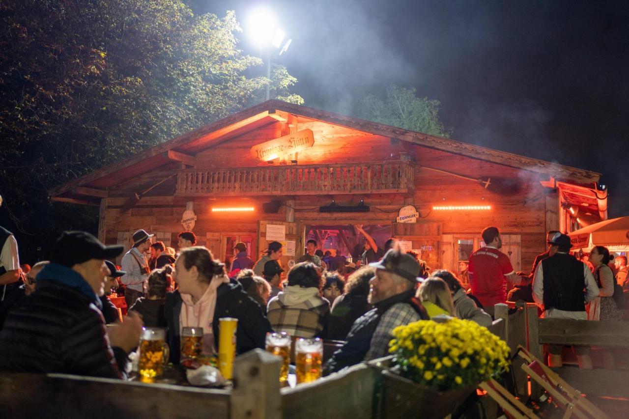 Wies'n Camp * München